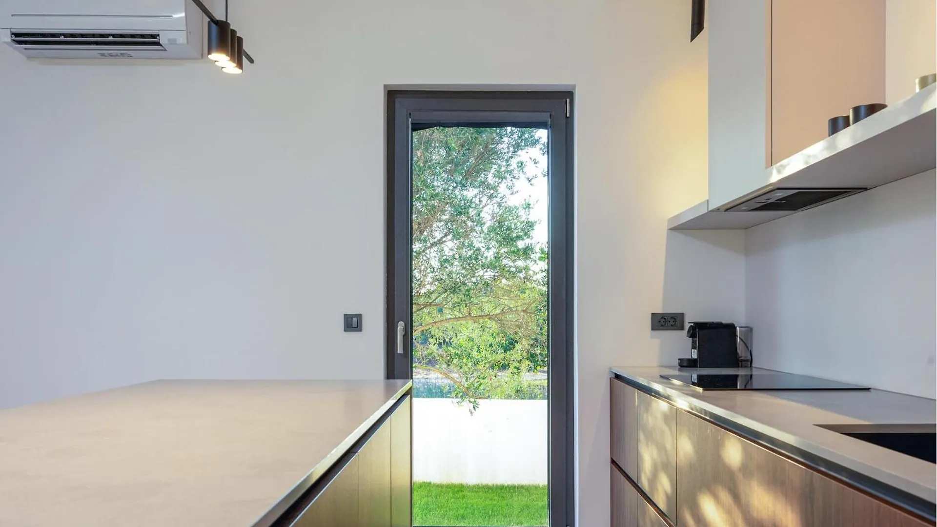 Lovely Home In Sukosan With Outdoor Swimming Pool